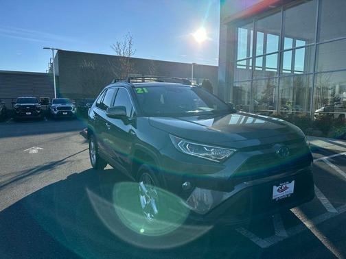 2021 Toyota RAV4 Hybrid XLE Premium