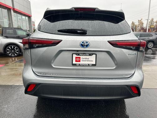 2024 Toyota Highlander Hybrid XLE
