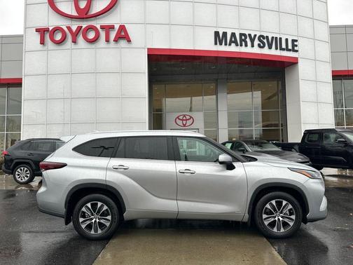 2024 Toyota Highlander Hybrid XLE