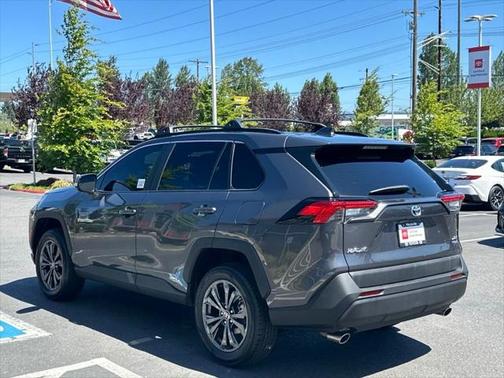 2022 Toyota RAV4 Hybrid XLE Premium