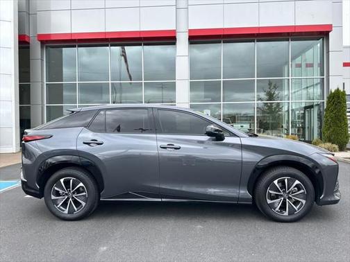 2024 Lexus RZ 450e Premium