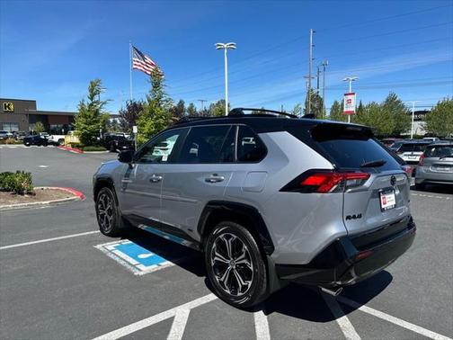 2025 Toyota RAV4 Hybrid SE