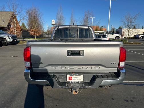 2016 Toyota Tacoma SR5