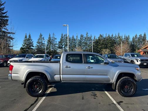 2016 Toyota Tacoma SR5