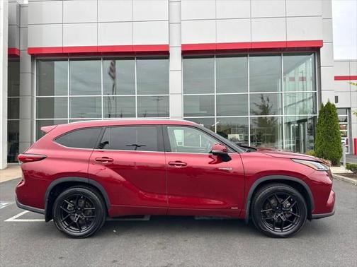 2021 Toyota Highlander Hybrid Limited