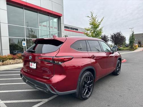 2021 Toyota Highlander Hybrid Limited