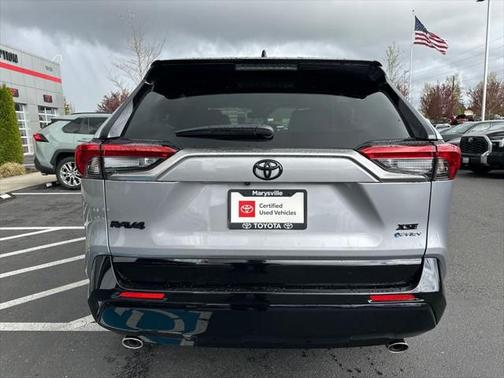 2025 Toyota RAV4 Hybrid SE