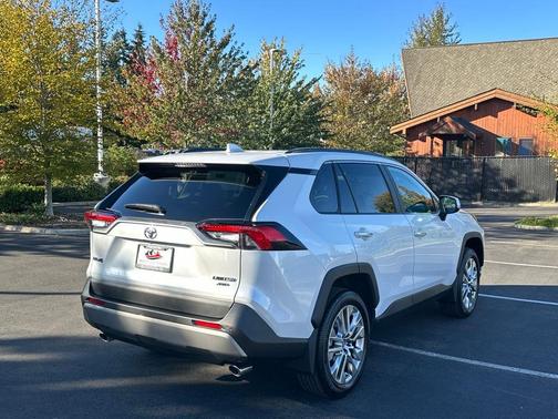 2025 Toyota RAV4 Limited