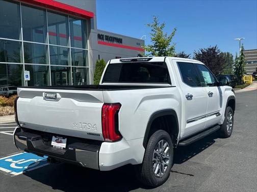 2025 Toyota Tundra Hybrid 1794 Edition