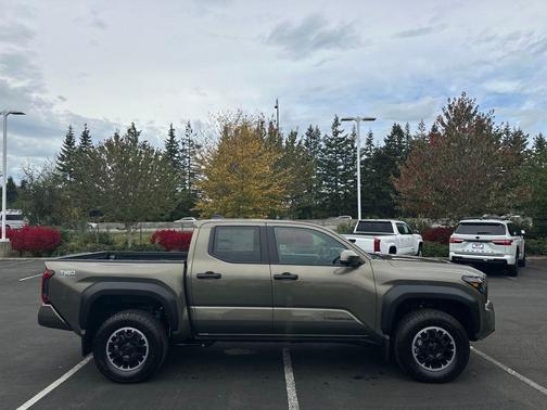 2025 Toyota Tacoma TRD Off-Road