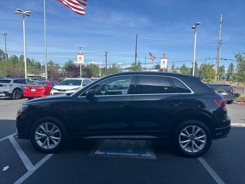 2024 Audi Q3 Premium 45 TFSI S line quattro Tiptronic