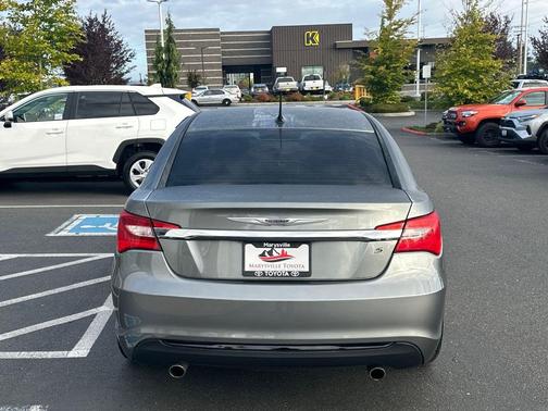 2013 Chrysler 200 Limited
