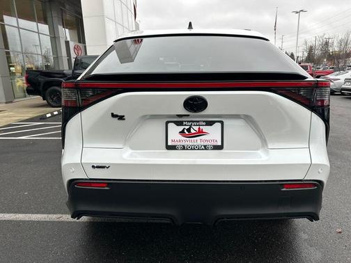 2026 Toyota bZ XLE Plus