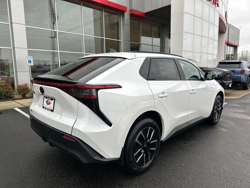 2026 Toyota bZ XLE Plus