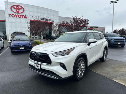 Blizzard Pearl 2020 Toyota Highlander Hybrid Platinum