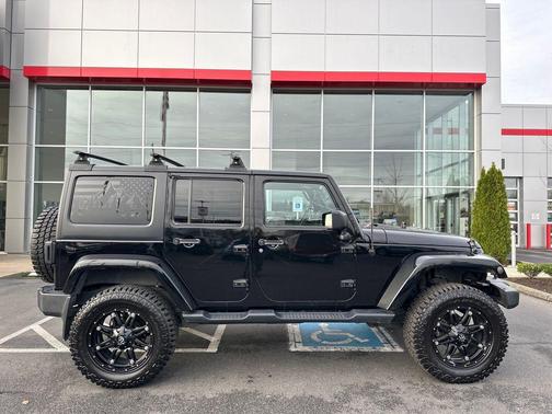 2016 Jeep Wrangler Unlimited Sahara