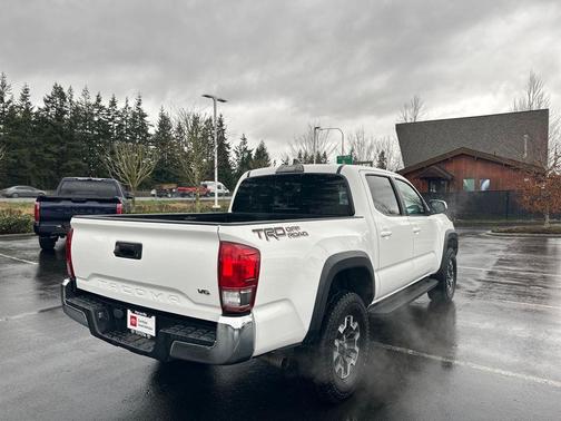 2017 Toyota Tacoma SR5