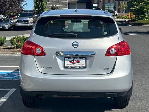 2012 Nissan Rogue S