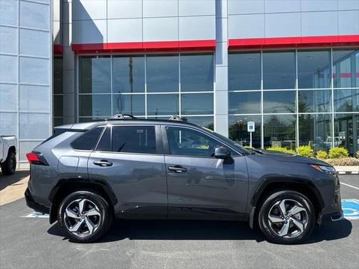 2025 Toyota RAV4 Hybrid SE