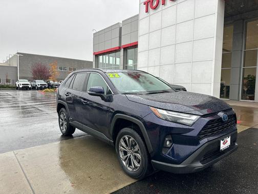 2022 Toyota RAV4 Hybrid XLE Premium