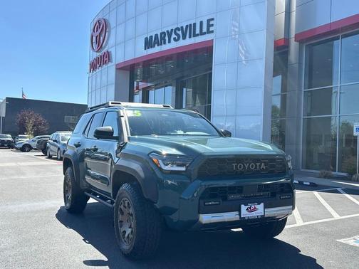 2025 Toyota 4Runner Hybrid Trailhunter