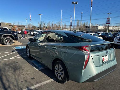 2017 Toyota Prius Four
