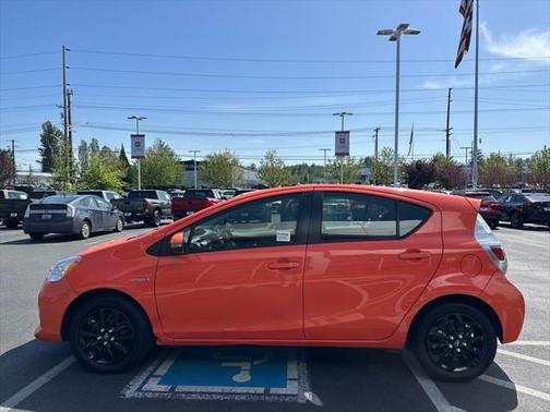 2014 Toyota Prius c Four