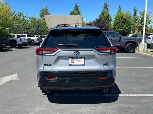 2025 Toyota RAV4 Hybrid SE
