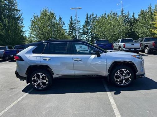 2025 Toyota RAV4 Hybrid SE