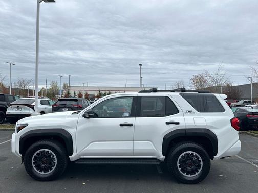 2025 Toyota 4Runner TRD Off Road