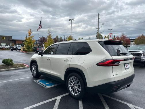2024 Toyota Grand Highlander Platinum