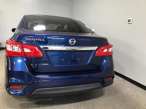 Deep Blue Pearl 2017 Nissan Sentra S