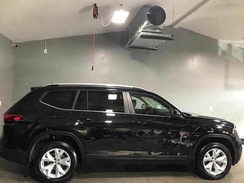2018 Volkswagen Atlas 2.0T SE w/Technology