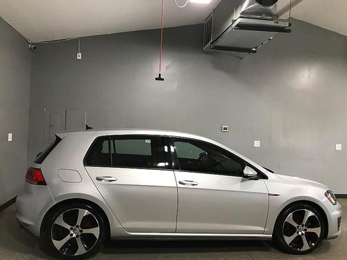2017 Volkswagen Golf GTI 2.0T S 4-Door