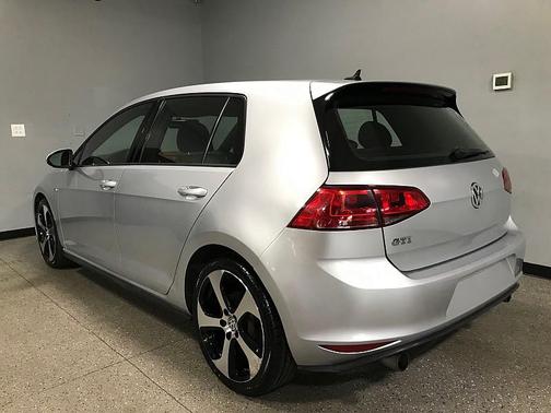 2017 Volkswagen Golf GTI 2.0T S 4-Door