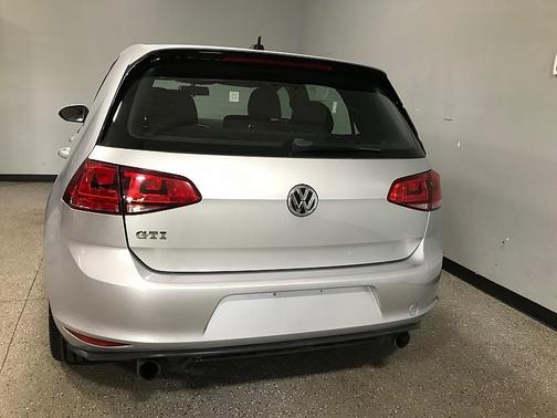 2017 Volkswagen Golf GTI 2.0T S 4-Door