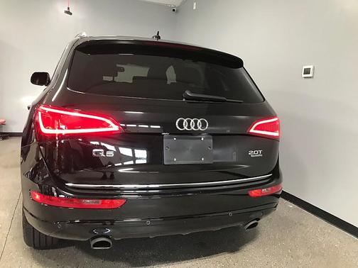 Black 2017 Audi Q5 2.0T Premium Plus