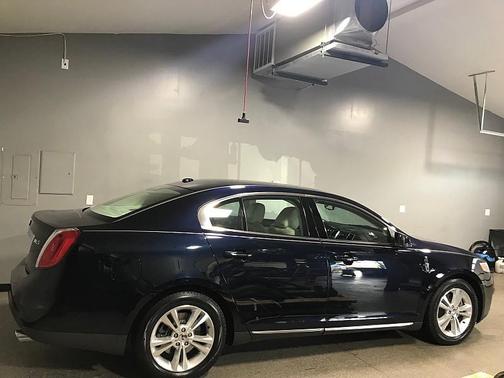 2009 Lincoln MKS Base