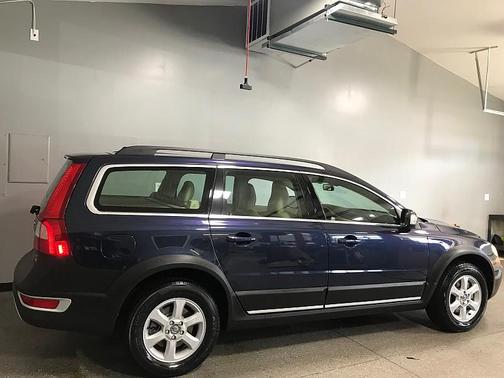 2010 Volvo XC70 3.2