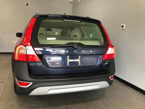 2010 Volvo XC70 3.2
