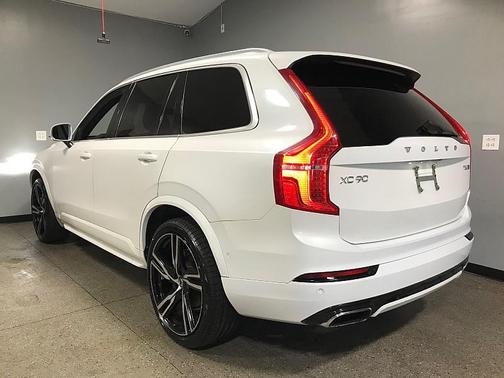 2016 Volvo XC90 T6 R-Design