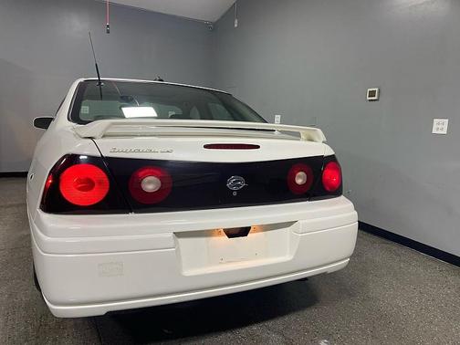 2004 Chevrolet Impala LS