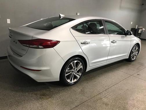 2017 Hyundai ELANTRA Limited