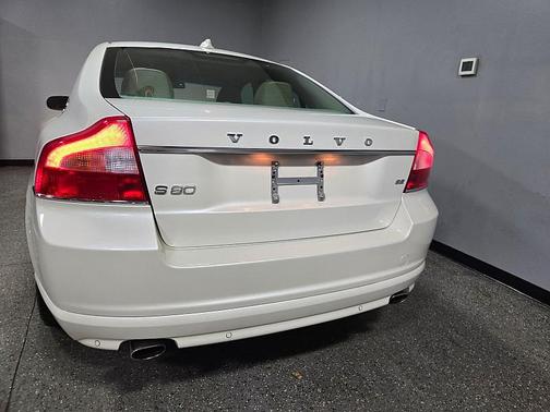 2010 Volvo S80 3.2