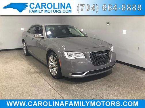 2019 Chrysler 300 Touring