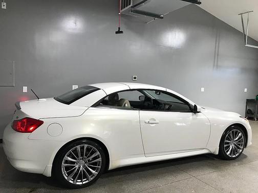Moonlight White 2013 INFINITI G37 Base