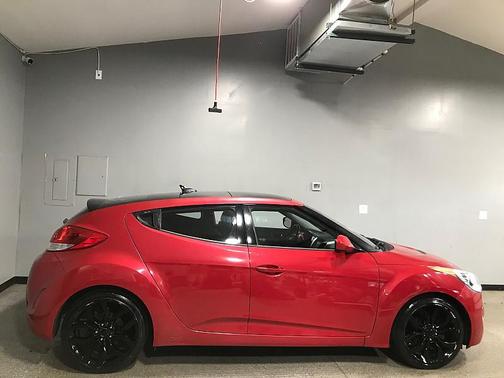 Boston Red Metallic 2015 Hyundai Veloster Base