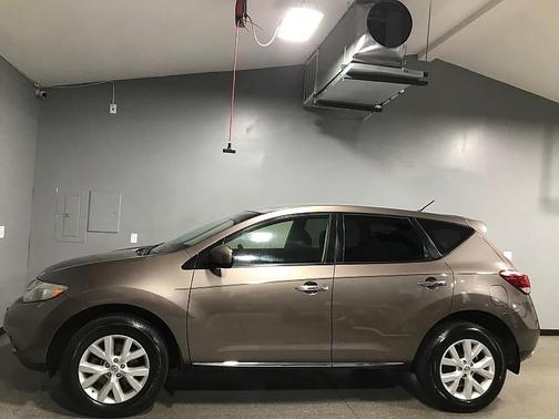Brown 2014 Nissan Murano S