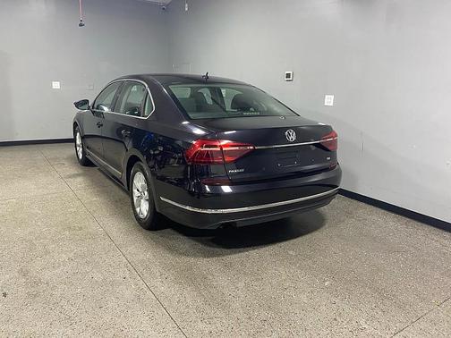 2017 Volkswagen Passat 1.8T S
