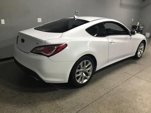 2016 Hyundai Genesis Coupe 3.8 Base